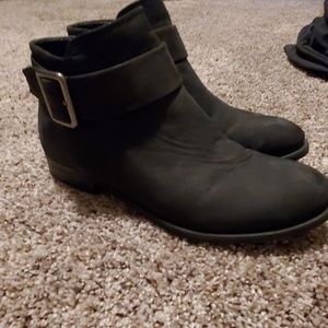 Leather booties black